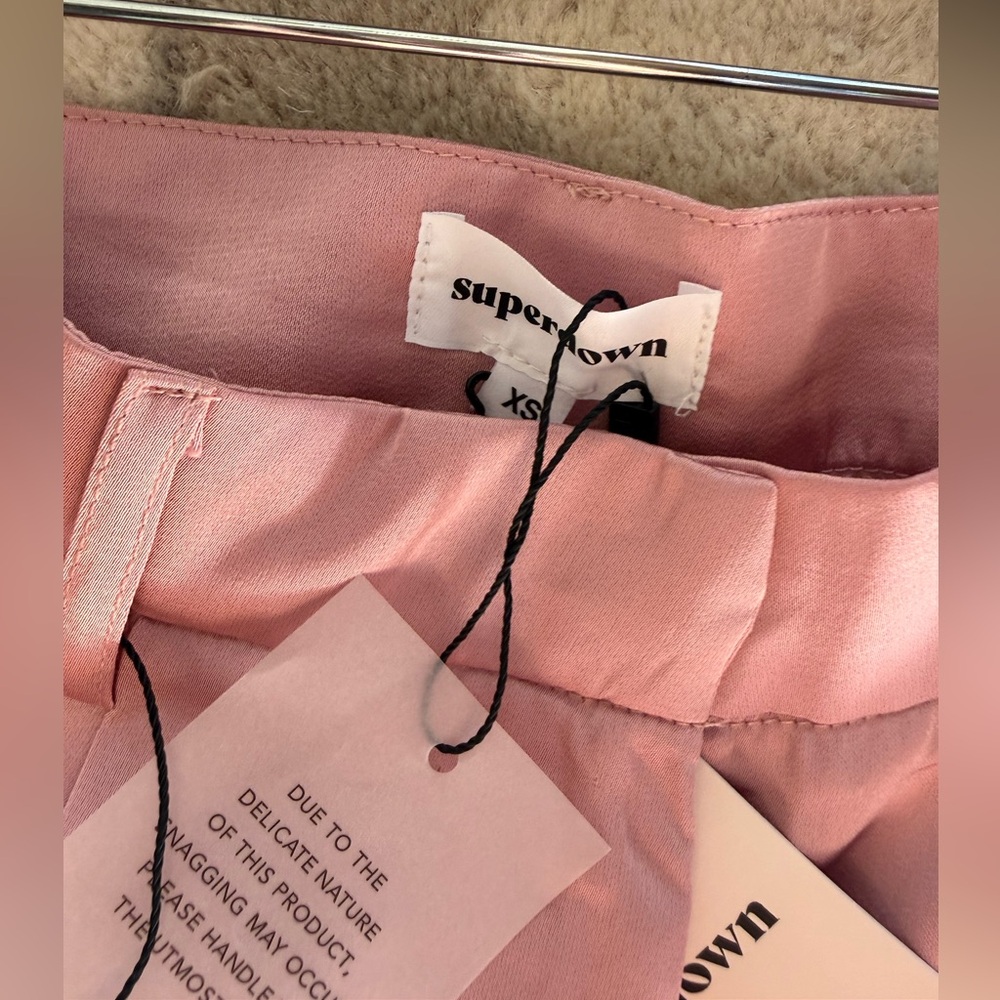 Superdown Seleste Pink Satin Drawstring Cargo Joggers - Picture 6 of 8